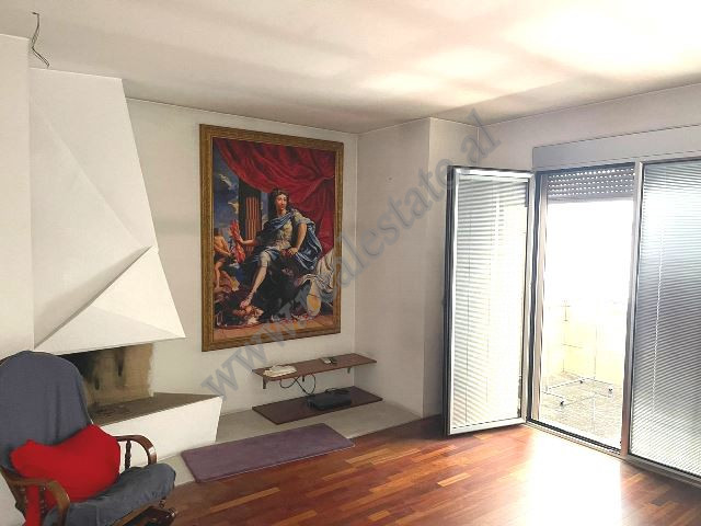 Ambient zyre per qera prane Ring Center ne Tirane